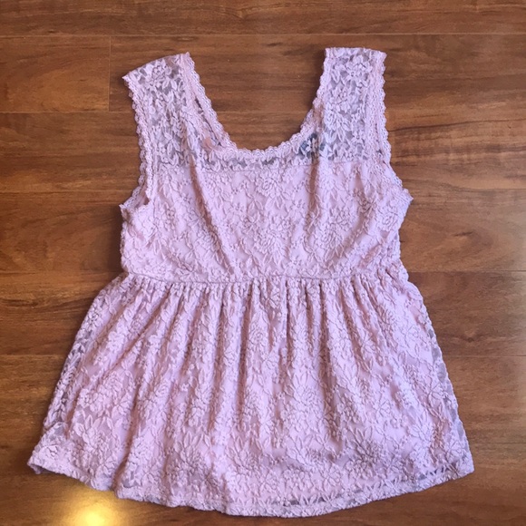 Torrid Blouse 🌸 - Picture 2 of 7